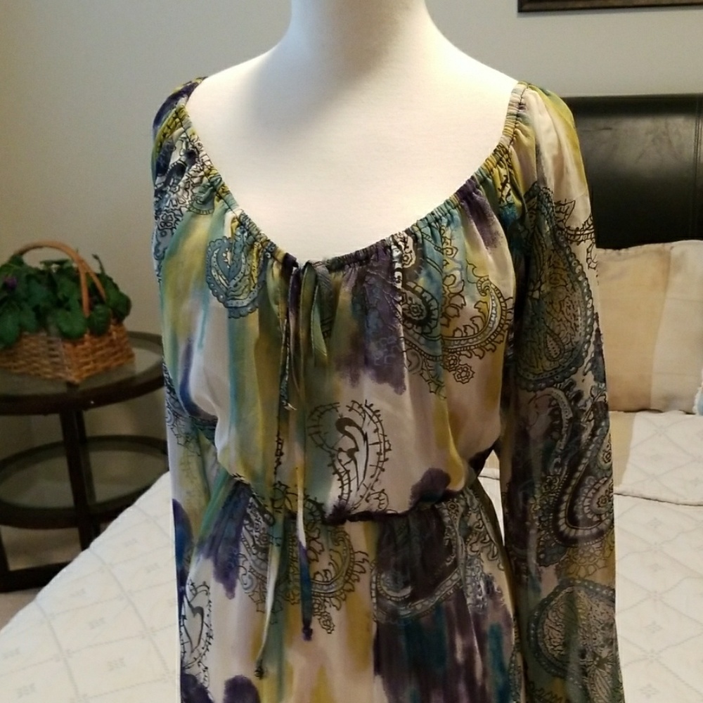 Dress - Picture 2 of 4